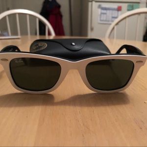 Original Ray-Ban Wayfarer - Like new!